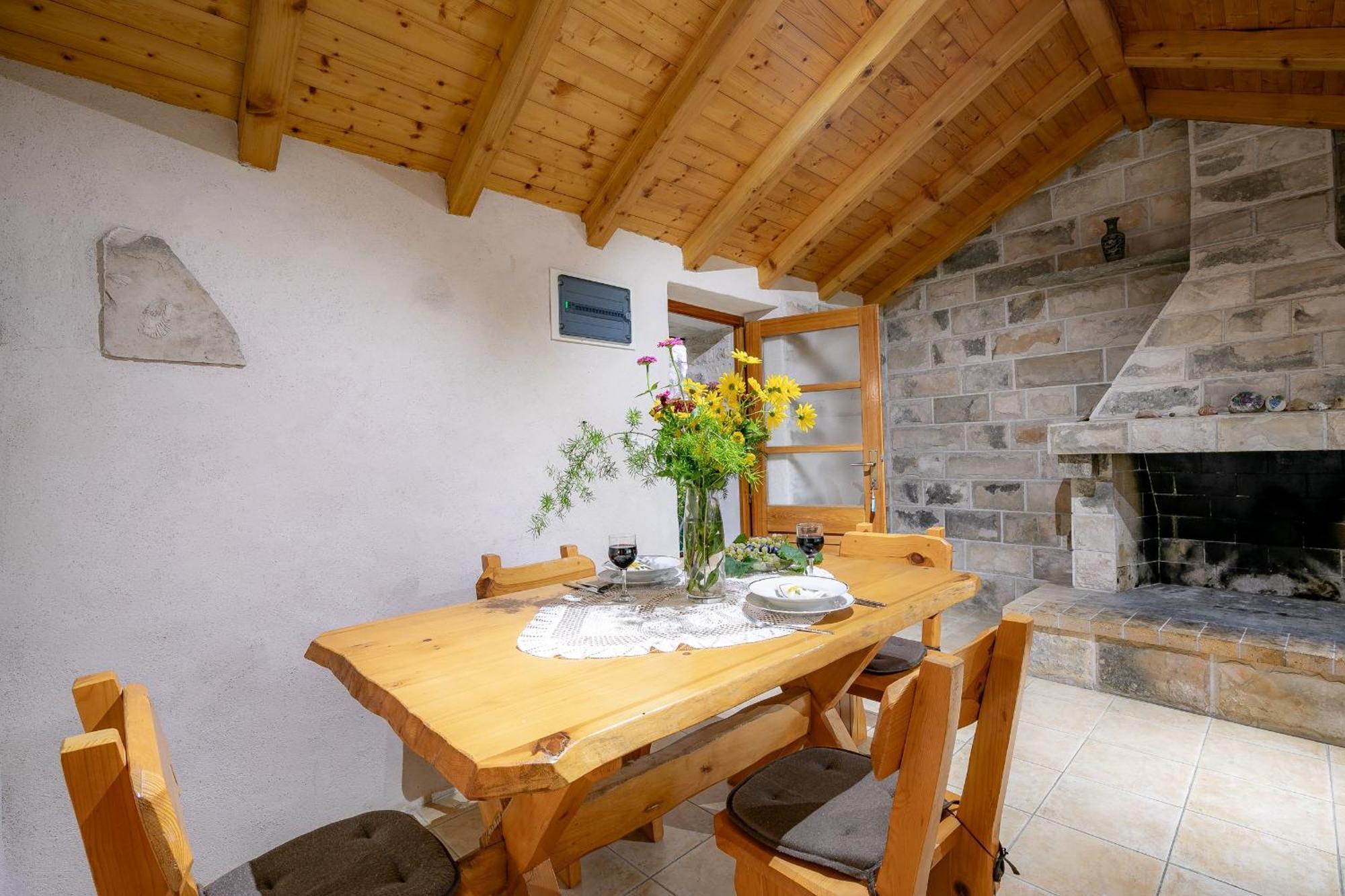 Stone House Harmony Apartment Zrnovo Luaran gambar