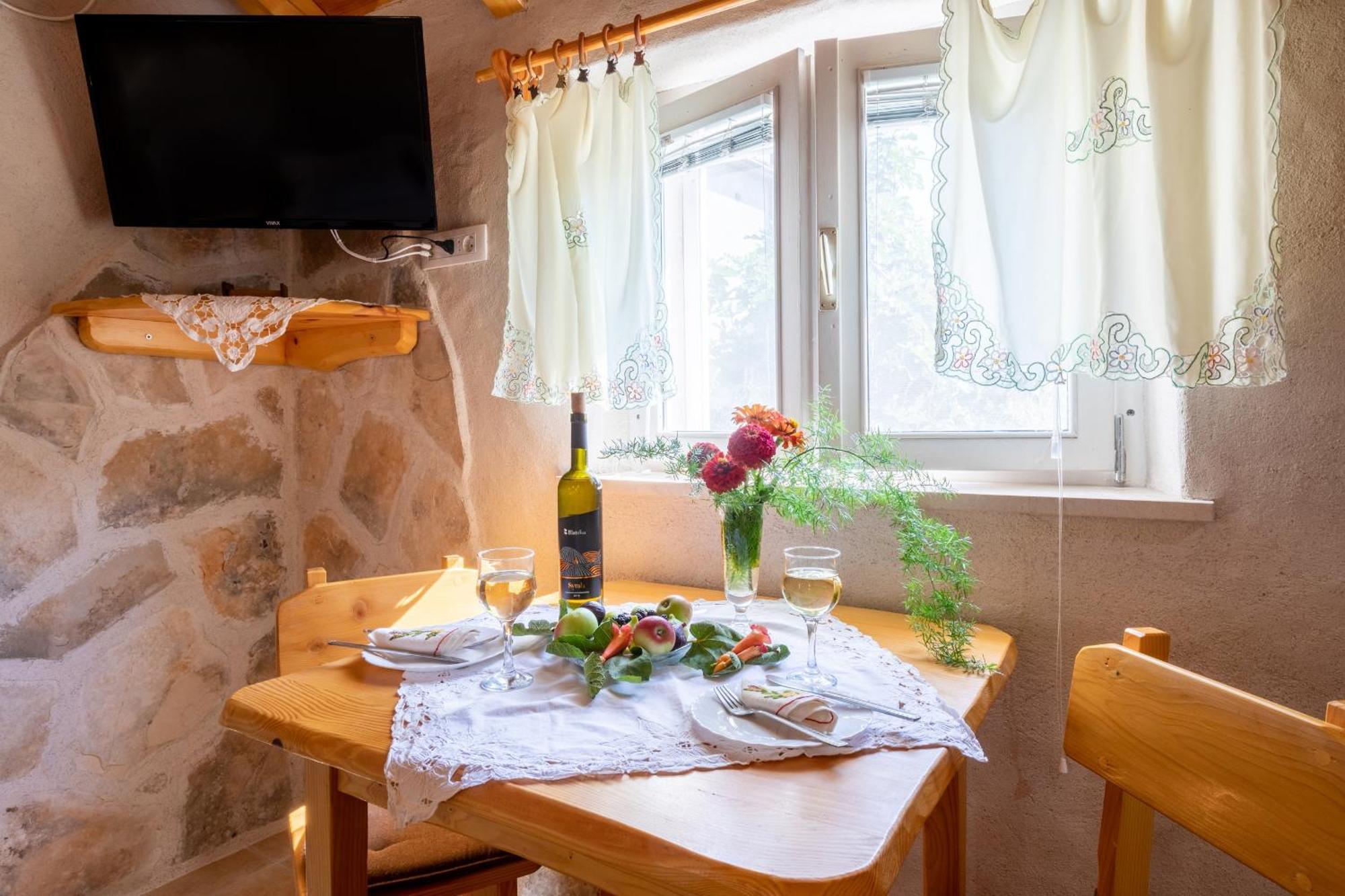 Stone House Harmony Apartment Zrnovo Luaran gambar