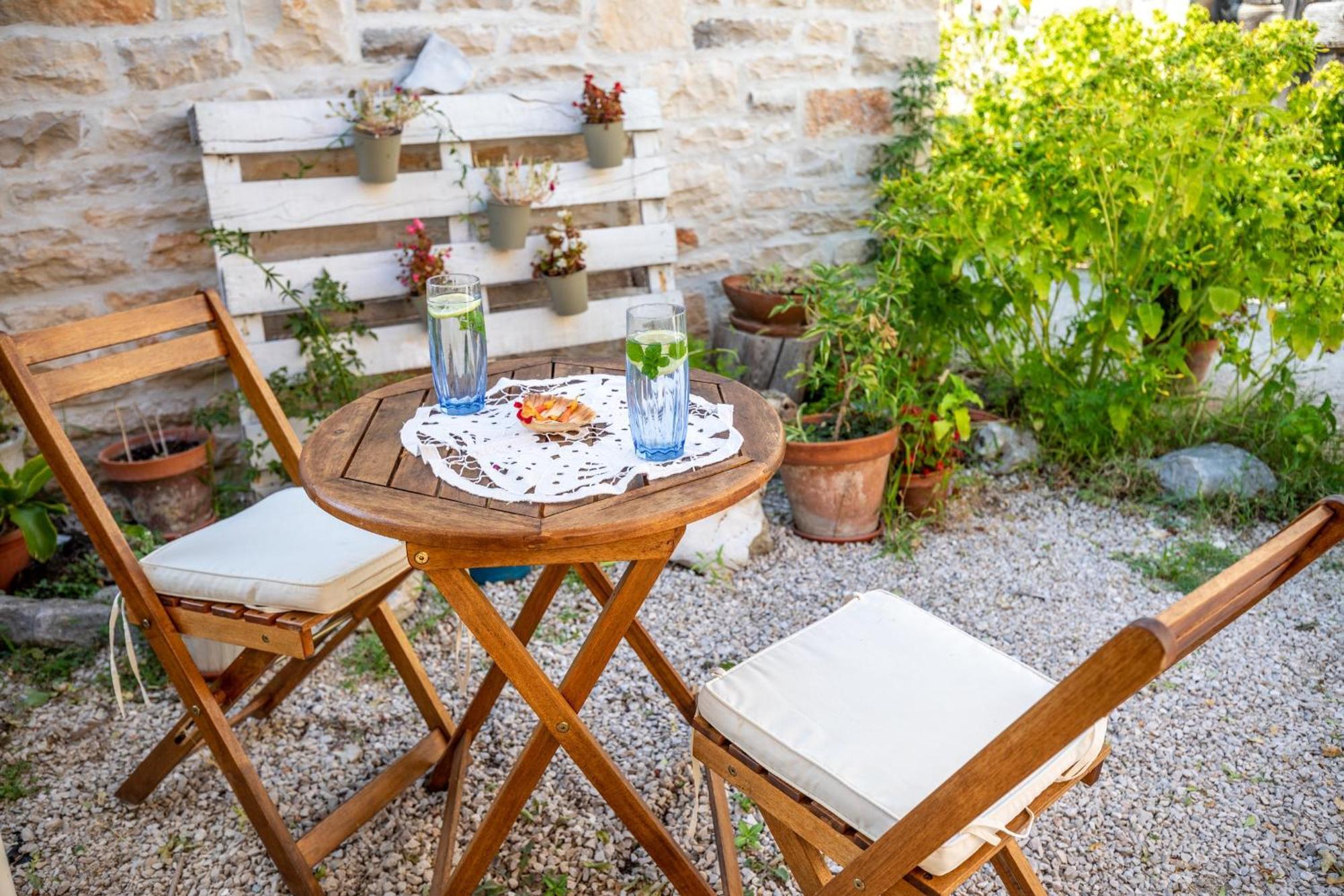 Stone House Harmony Apartment Zrnovo Luaran gambar
