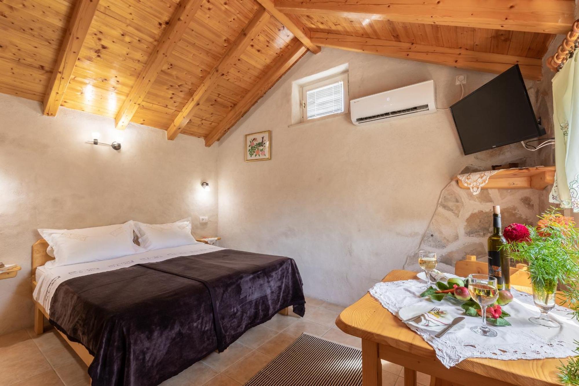 Stone House Harmony Apartment Zrnovo Luaran gambar