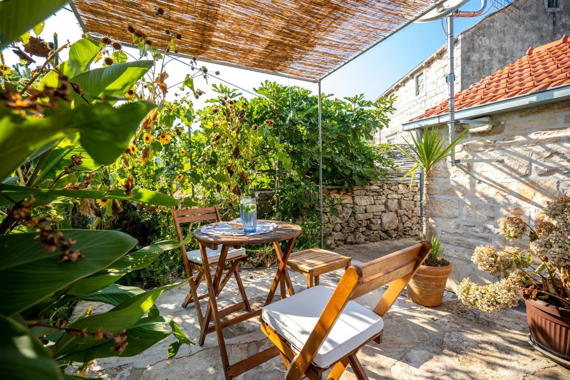 Stone House Harmony Apartment Zrnovo Luaran gambar