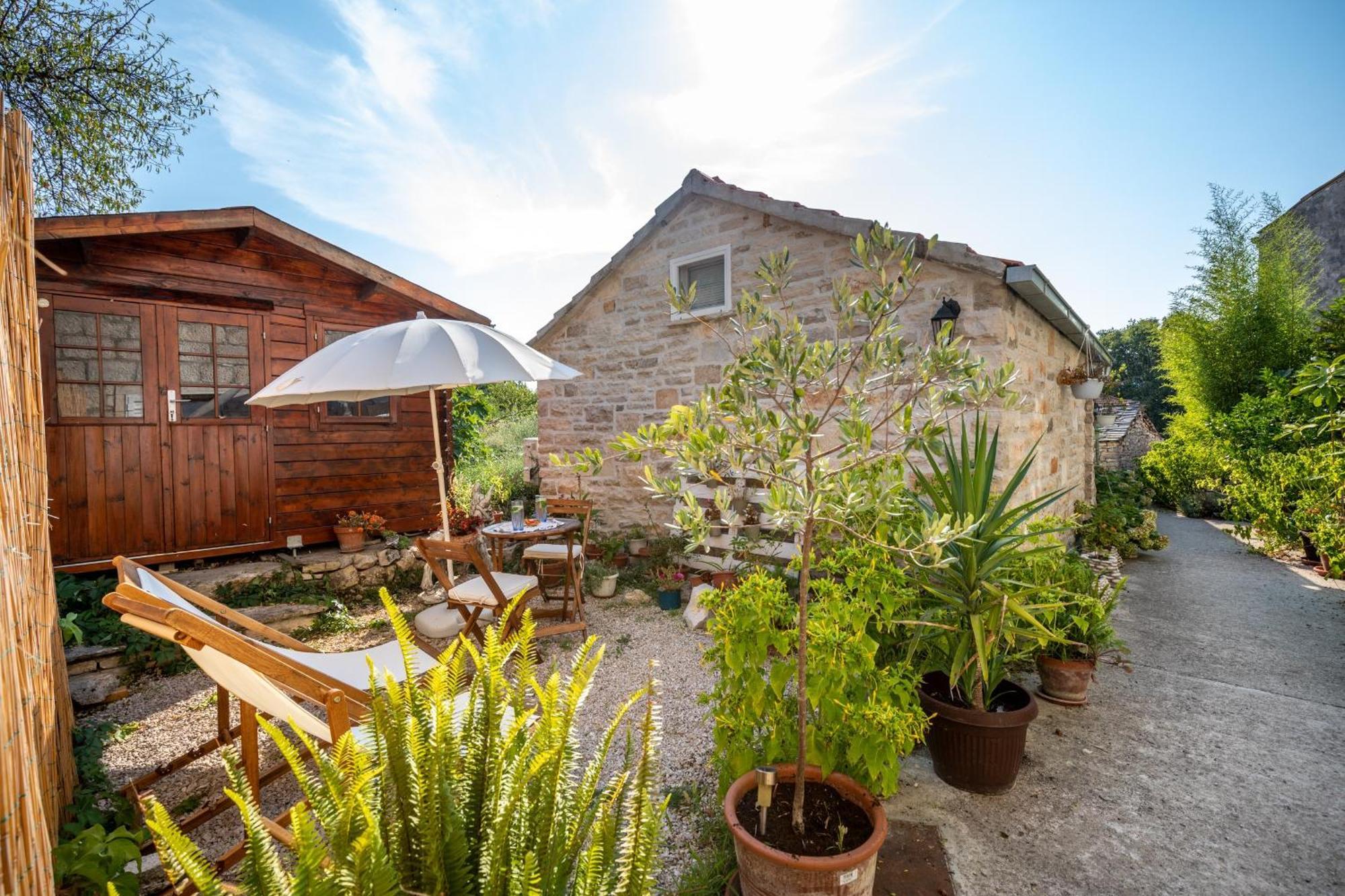 Stone House Harmony Apartment Zrnovo Luaran gambar