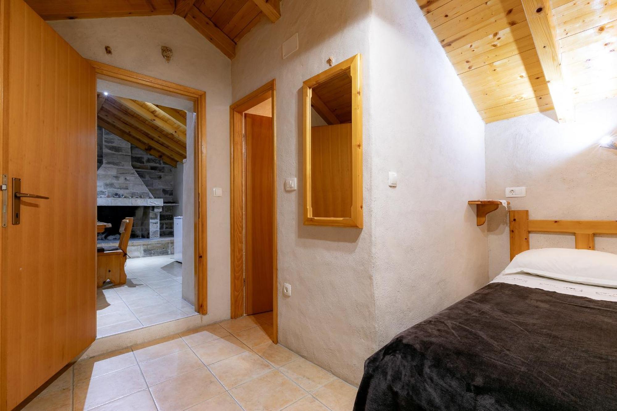 Stone House Harmony Apartment Zrnovo Bilik gambar